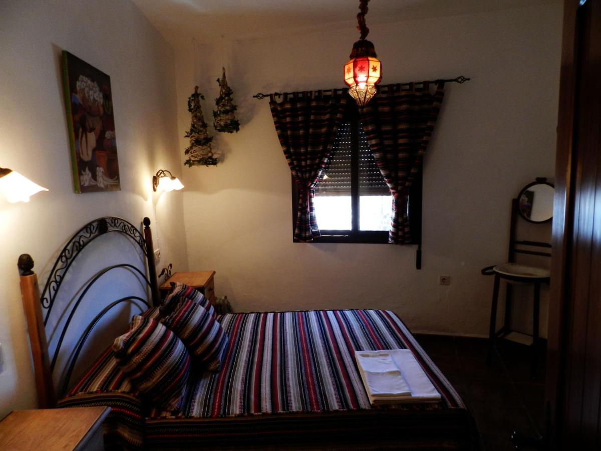 Casa Triana * Cuevas del Campo